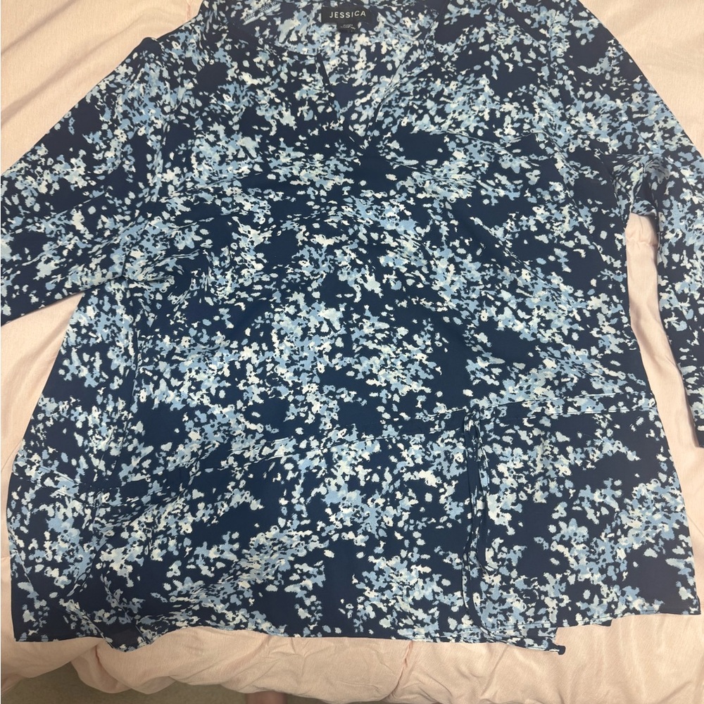 Jessica Blue and White Relaxed 3/4 Sleeve Blouse